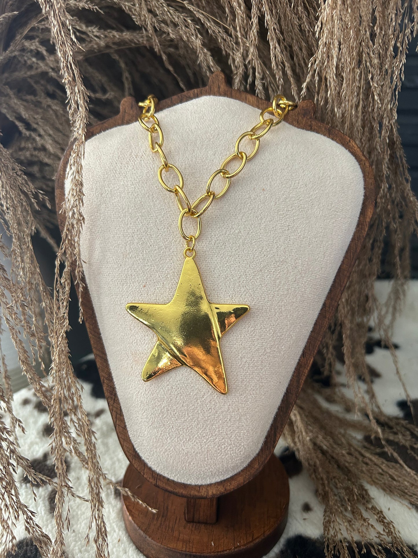 Maribel Star Necklace
