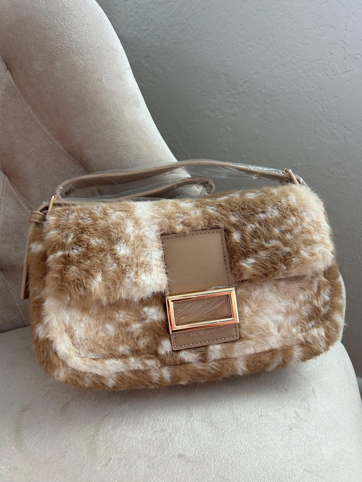 The Whitetail Manor Shoulder Handbag