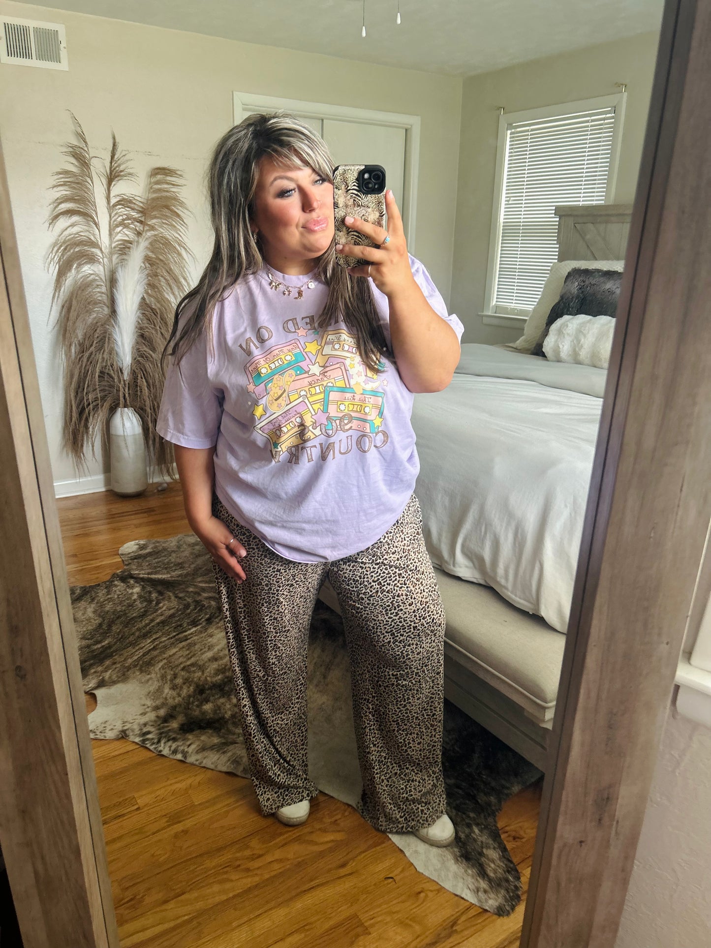 Emmy Lou 90s Tee