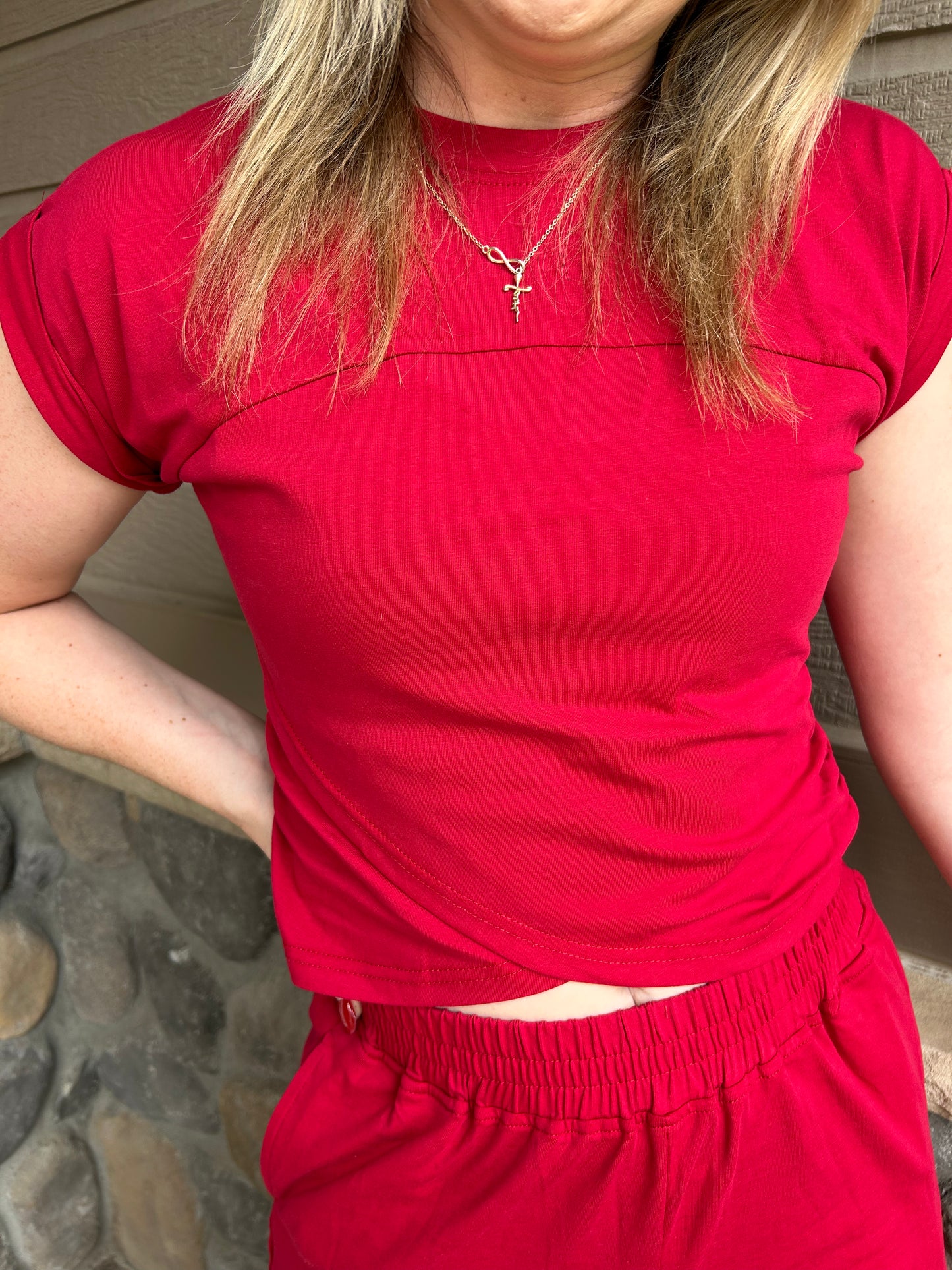 The Scarlett Set