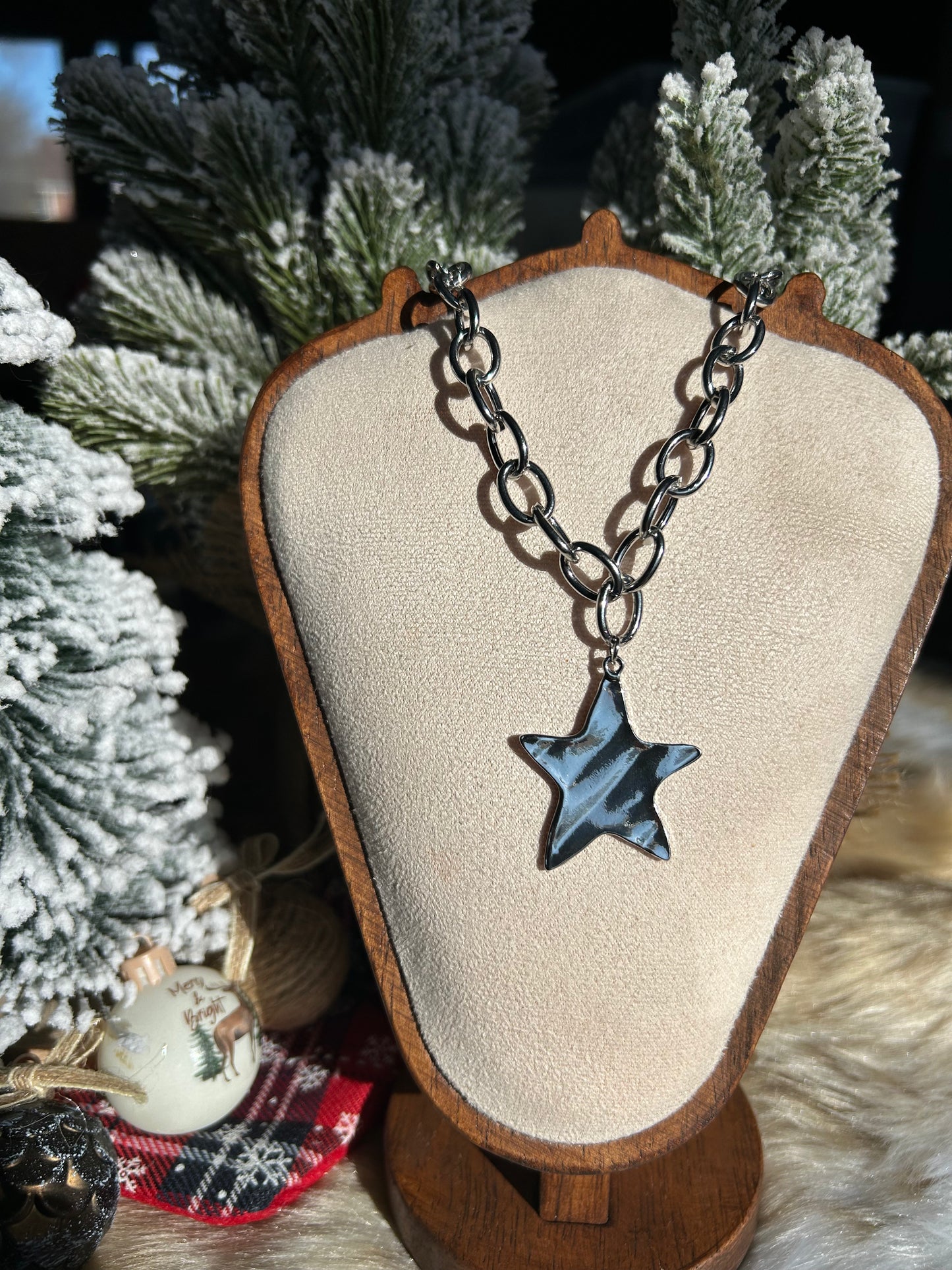 Sutton Star Necklace