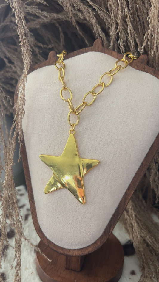Maribel Star Necklace